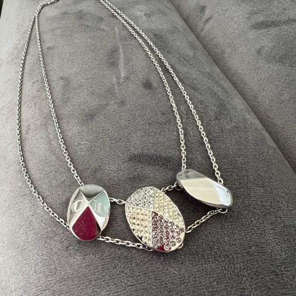 Dior Necklace with Crystals - Picture 4 of 7